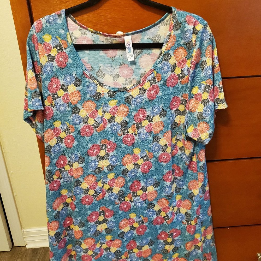 LuLaRoe Classic Tee
